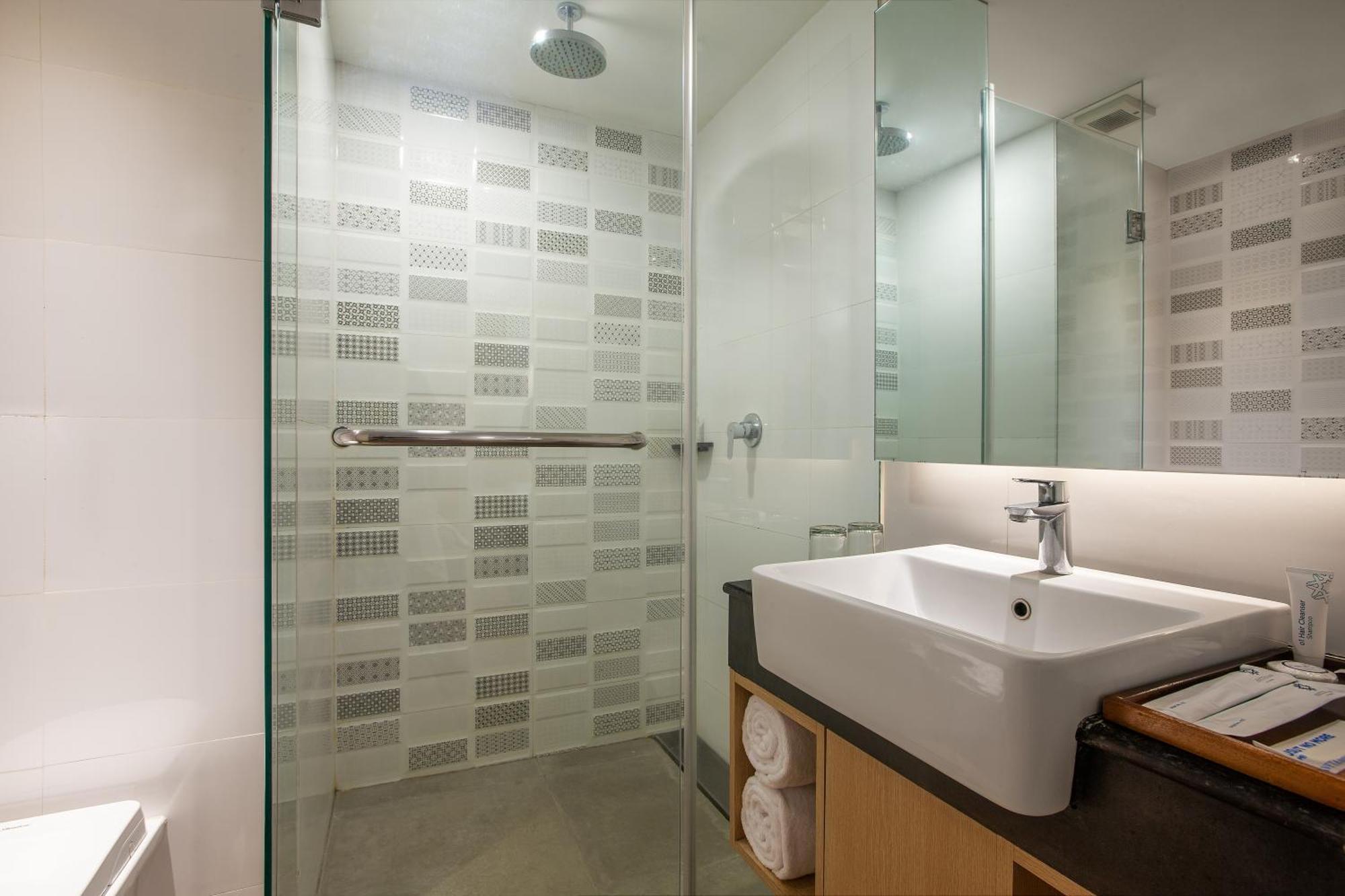 Aveta Hotel Malioboro Yogyakarta Extérieur photo
