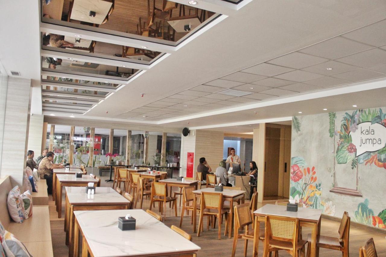 Aveta Hotel Malioboro Yogyakarta Extérieur photo